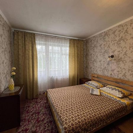Уютная Квартира Посуточно Улица Белова Chernihiv Exterior photo